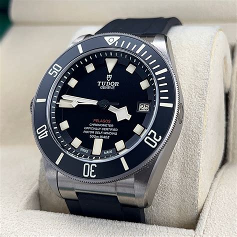 tudor pelagos titanium bezel